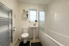 33 Rathbone Crescent, Peterborough
