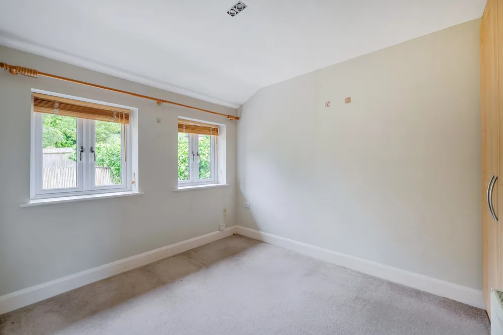 Nethern Court Road, Caterham, CR3 photo 24