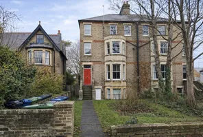 Main property image