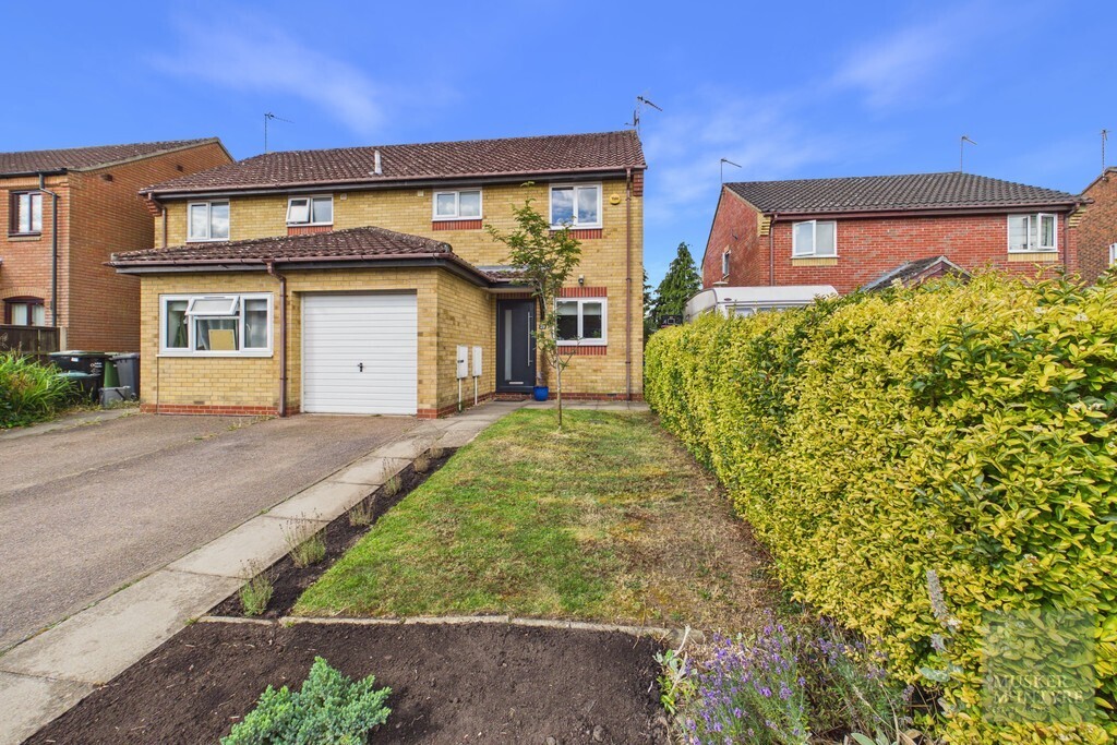 Pilgrims Way, Bungay Image 1