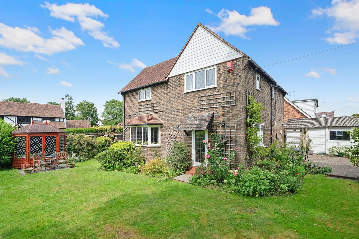 Balcombe Gardens, Horley, Surrey, RH6