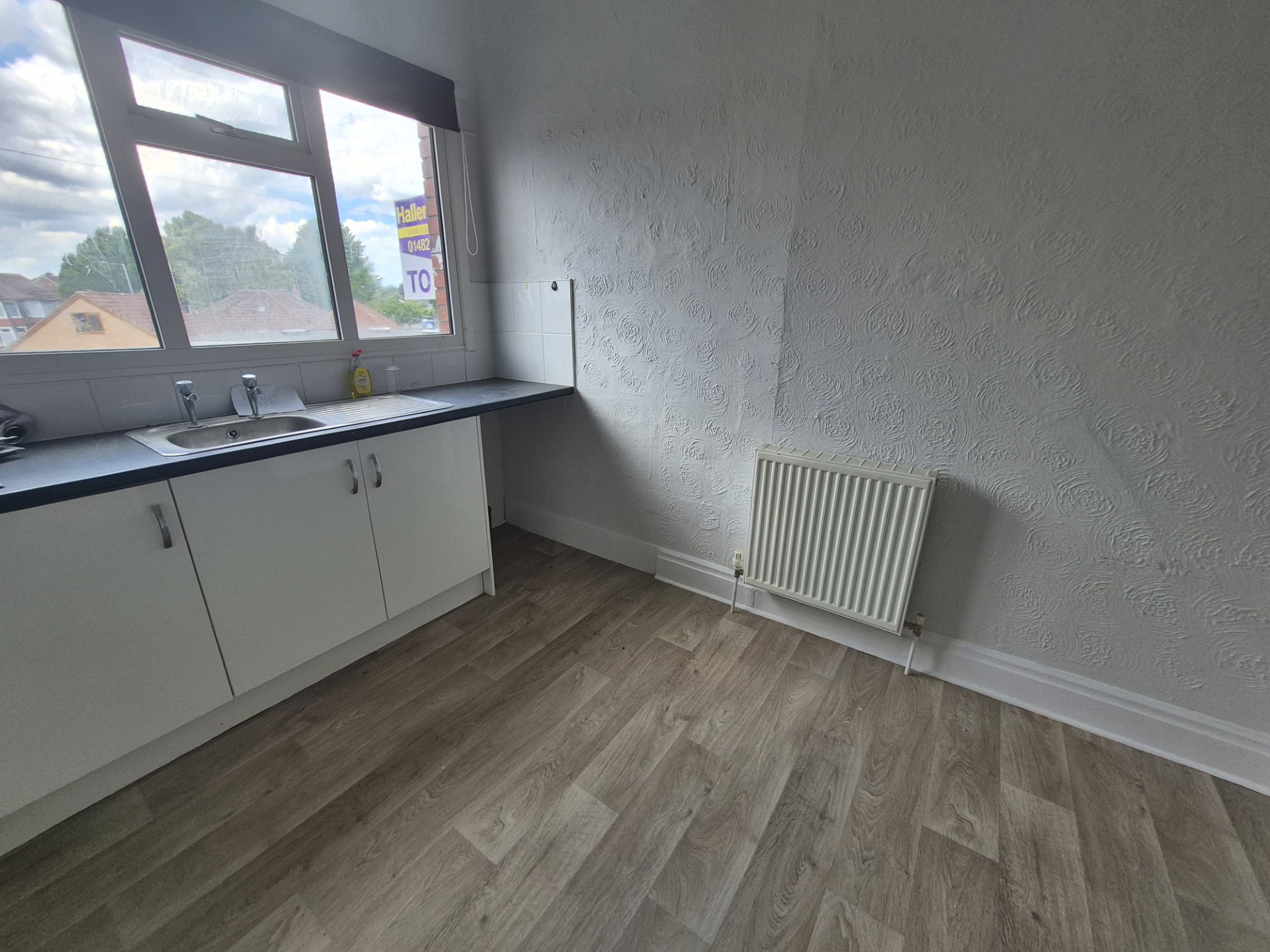 Flat 299 Ings Road Image 3