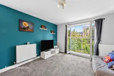 Highbury Drive, Leatherhead