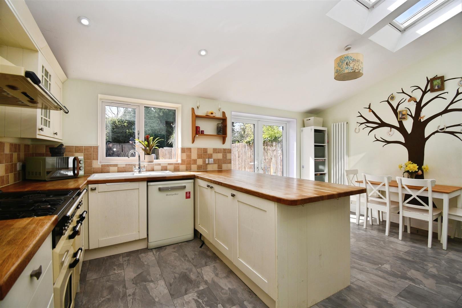 Woodland Drive, Anlaby, Hull Image 10