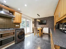 Harcourt Avenue, Thornton, Bradford thumb 3