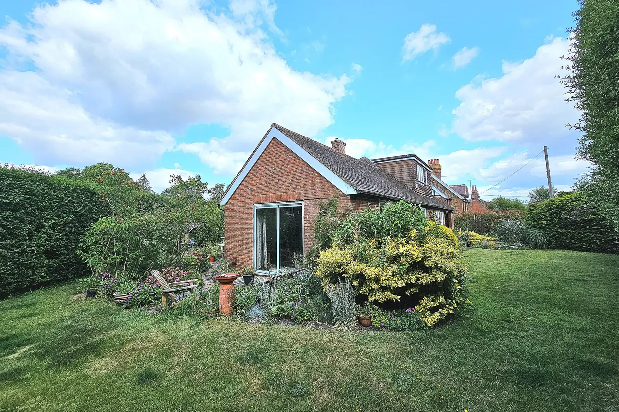 Lovers Lane, Farnham, GU10 photo 9