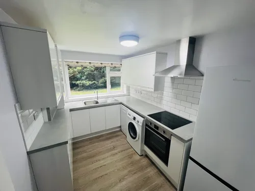 Prince Andrew Close, MAIDENHEADphoto