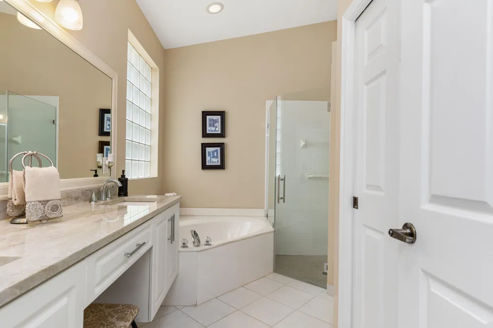6657 Via Roma, Delray Beach, FL 33446