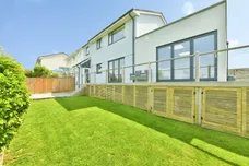 Stuarts Way, Hatt, Saltash