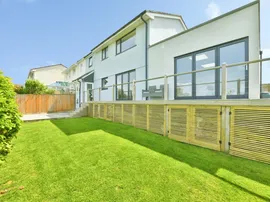 Stuarts Way, Hatt, Saltash photo