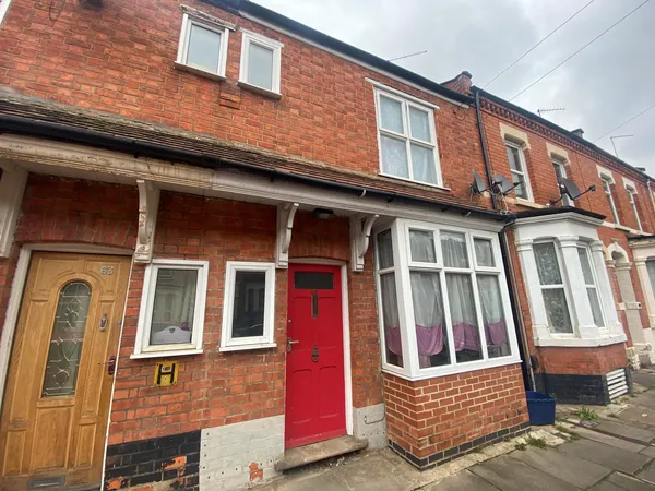Perry Street, Abington, Northampton NN1
