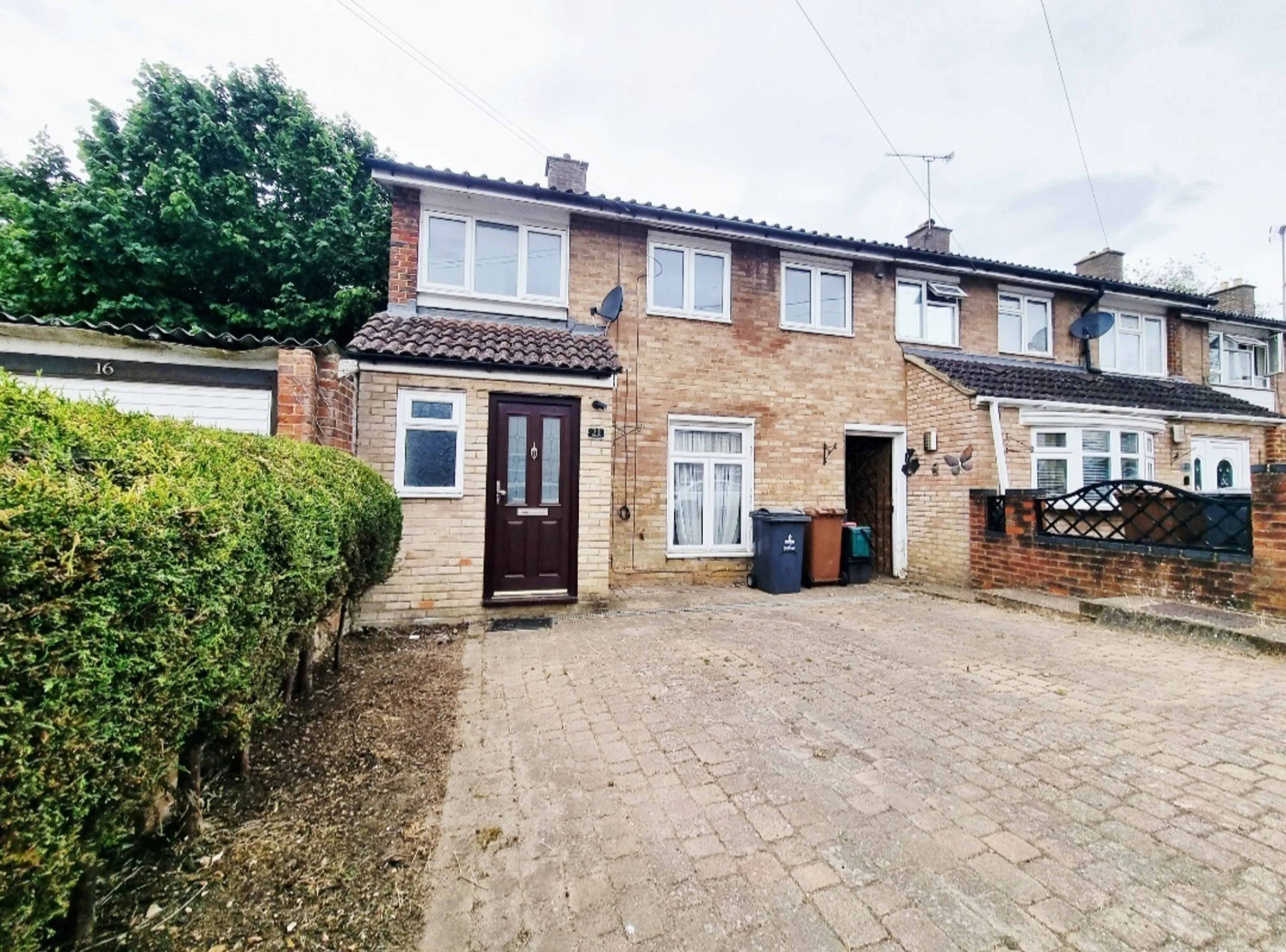 Property photo 0