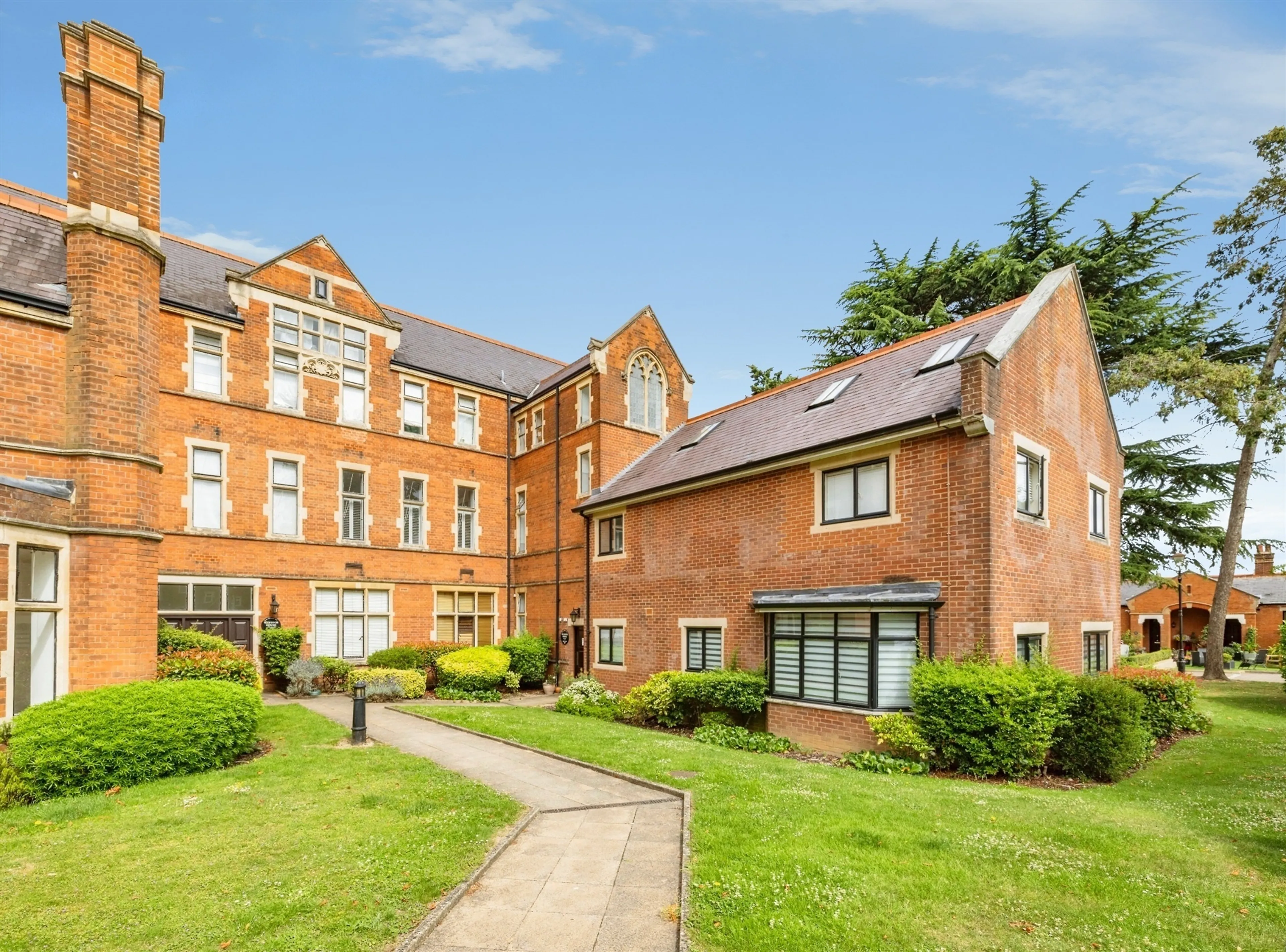 Property photo 0