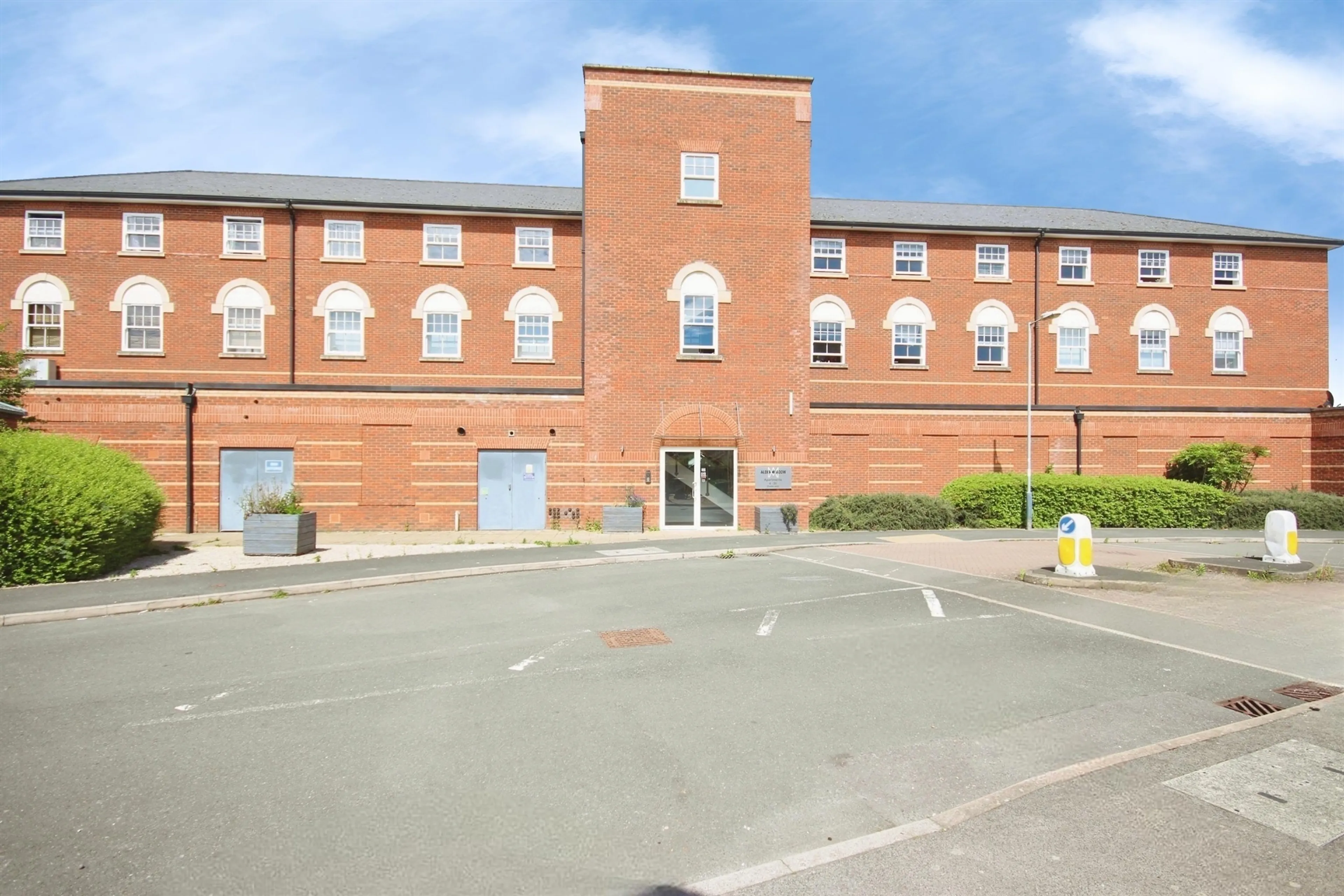 Property photo 0