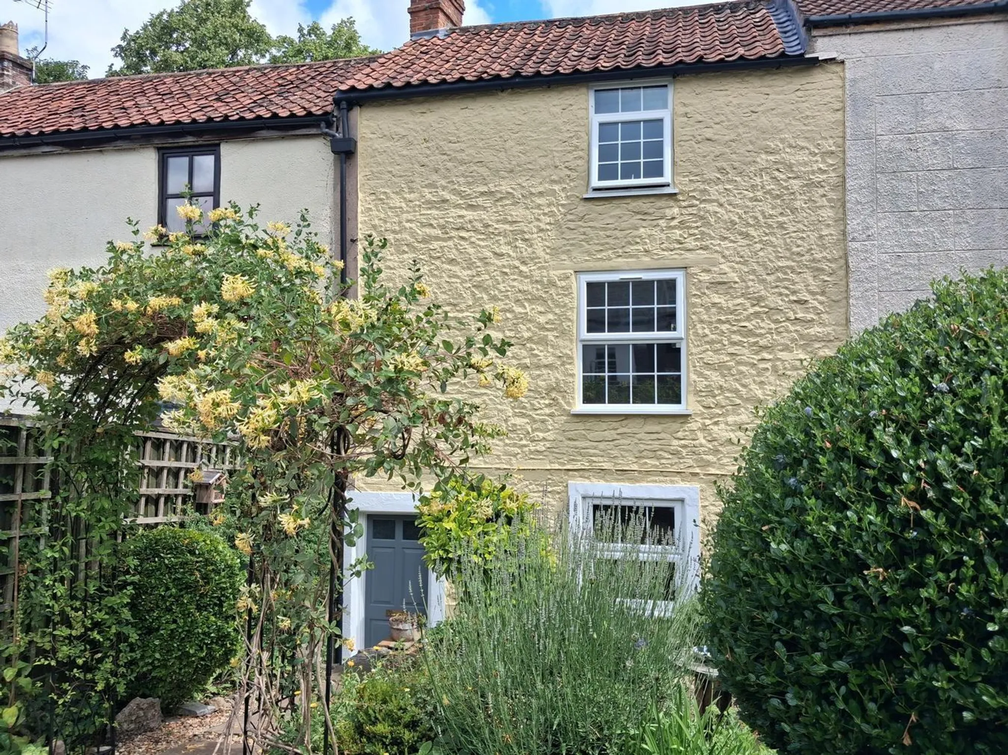https://mr0.homeflow-assets.co.uk/files/photo/image/47742/2630/_x_/58028839.jpg
