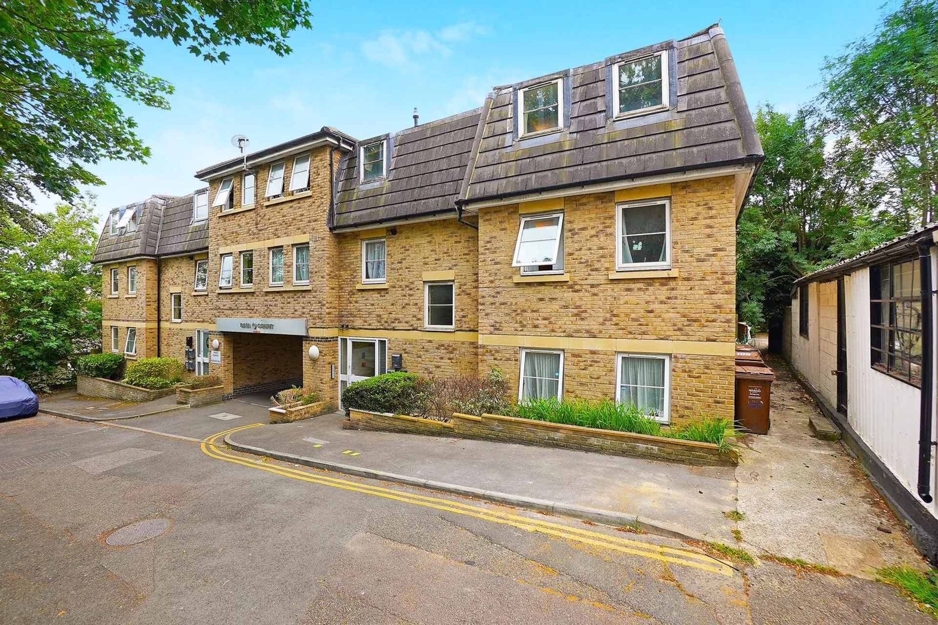 Property photo top 0