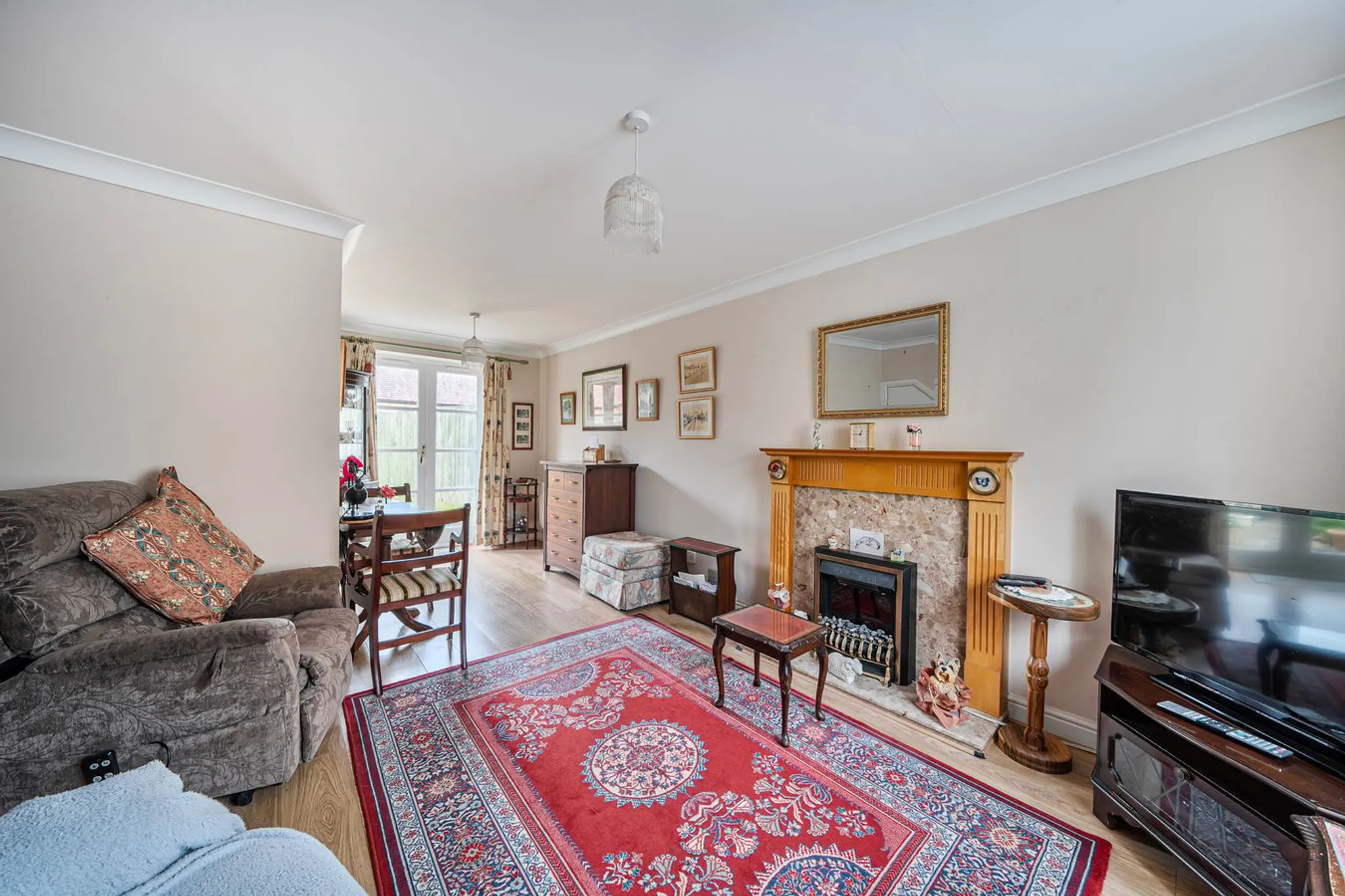 https://mr0.homeflow-assets.co.uk/files/photo/image/47742/8682/_x_/55669314.jpg