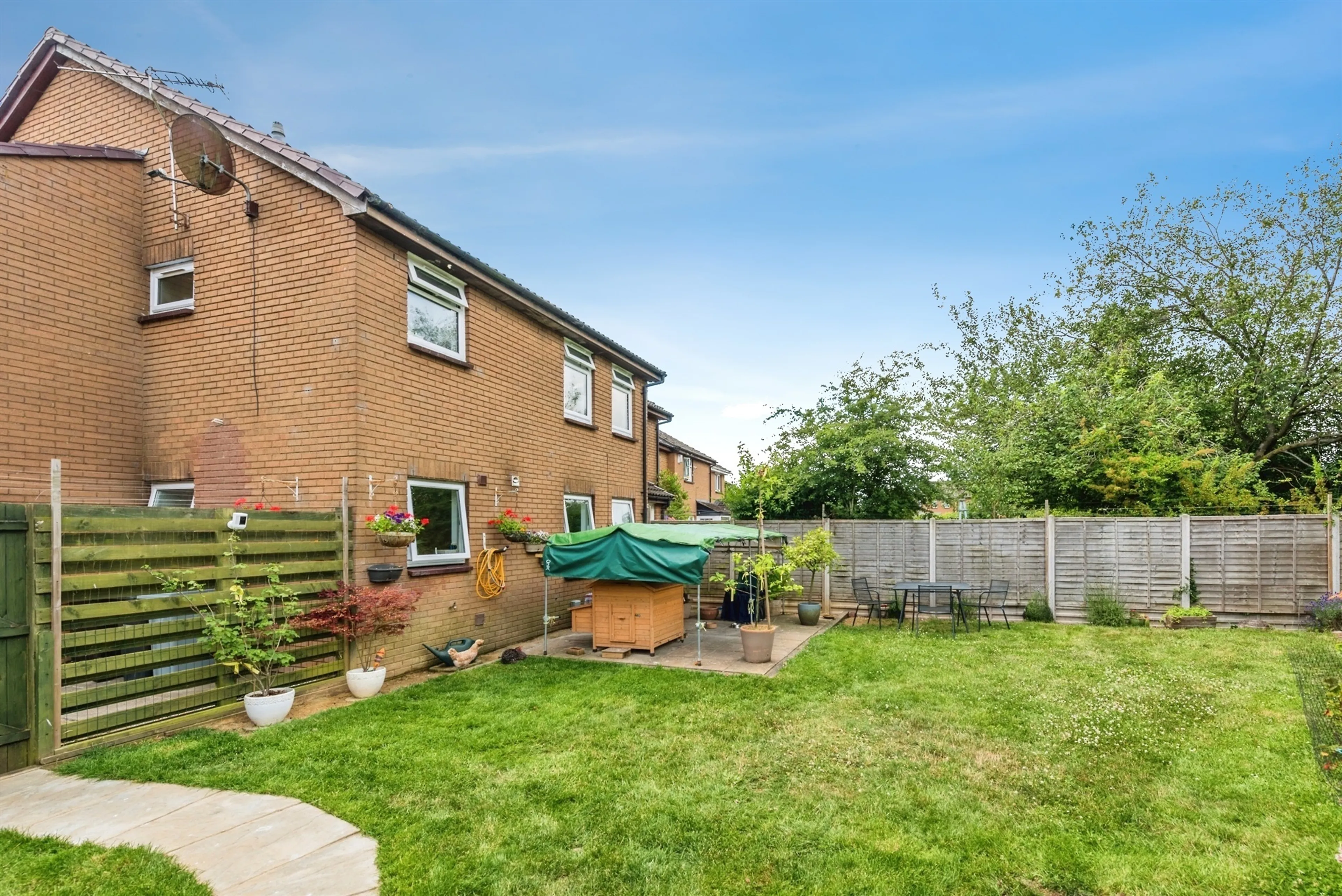 Property photo 0