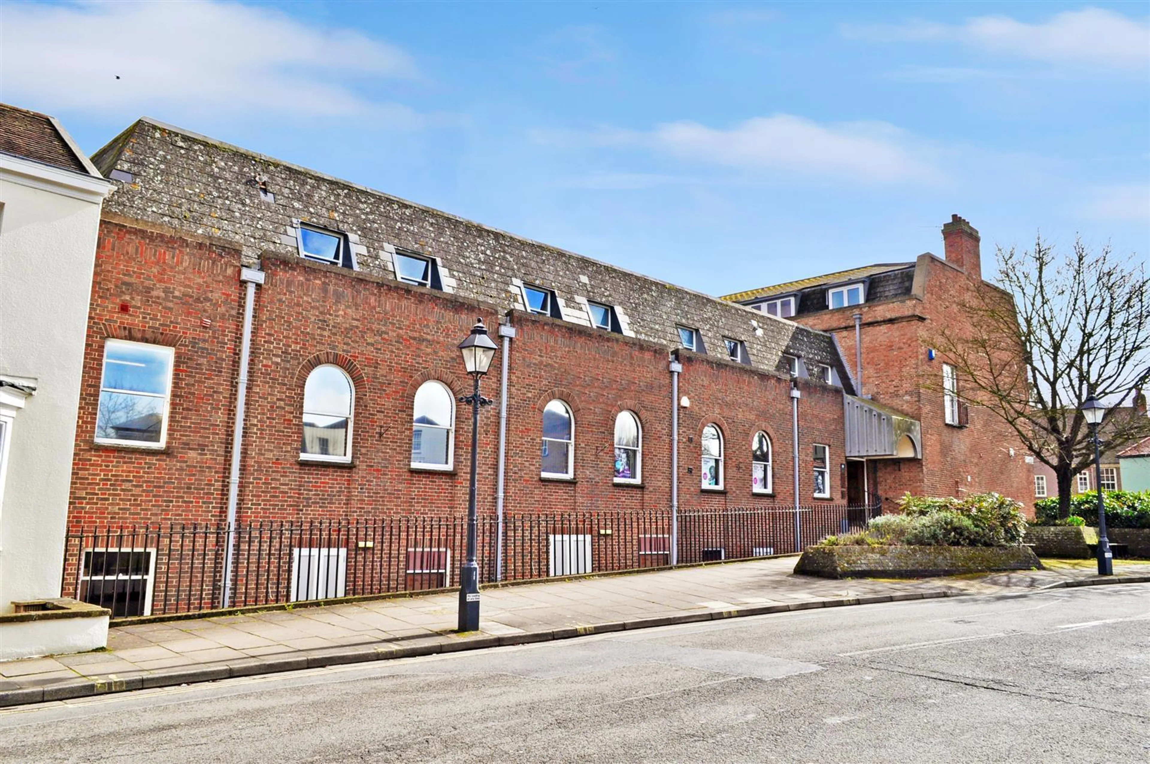 Property photo 0