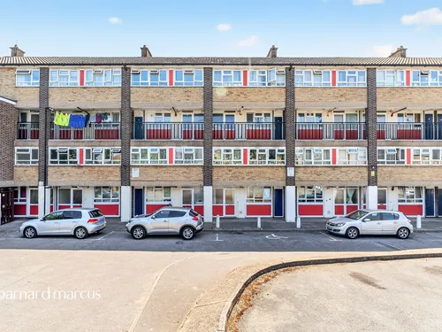 London Road, Mitchamphoto