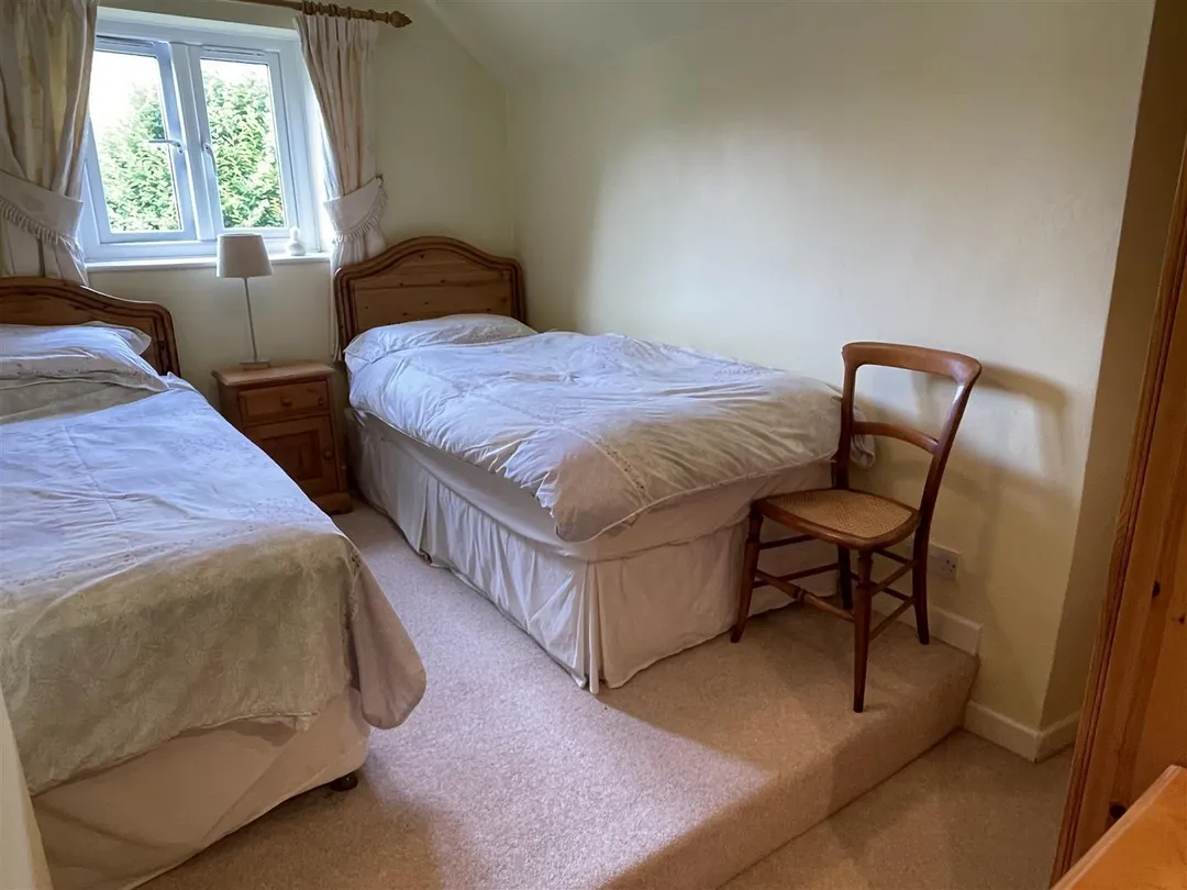 https://mr0.homeflow-assets.co.uk/files/photo/image/47744/2163/_x_/oRbCMEKkT0uW00HcpZ3QWA.jpg