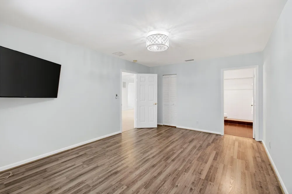 201 Del Rio Blvd, Boca Raton, FL 33432