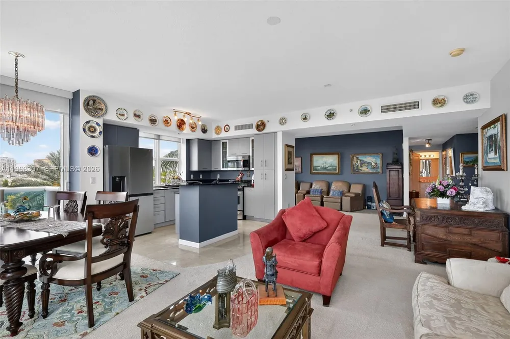 7910 Harbor Island Dr, North Bay Village, FL 33141