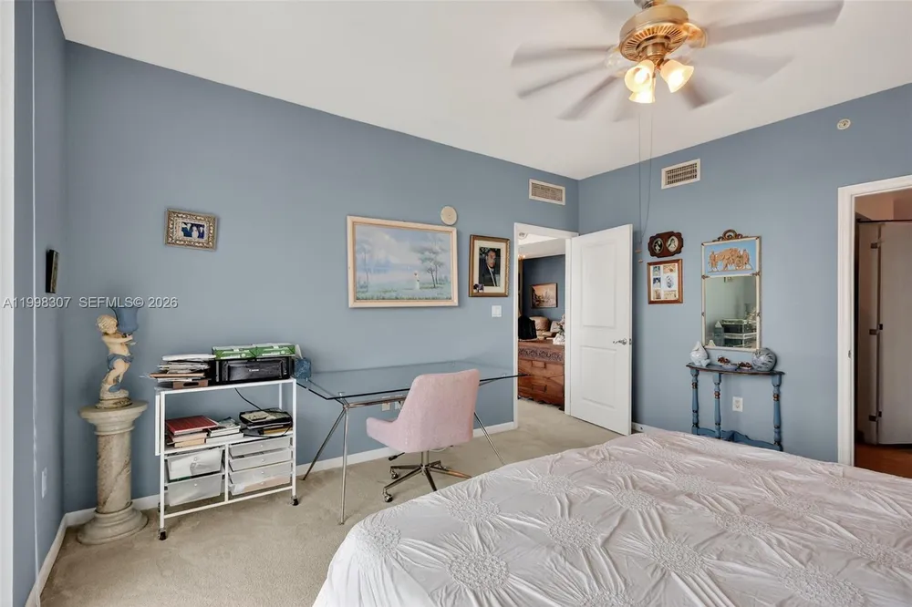 7910 Harbor Island Dr, North Bay Village, FL 33141