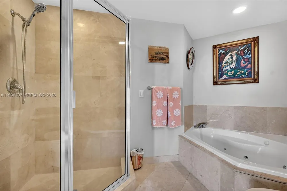 7910 Harbor Island Dr, North Bay Village, FL 33141