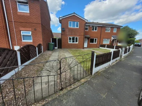 Warlow Drive, Leigh, WN7