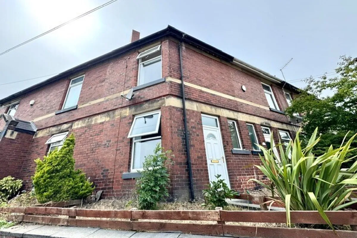 Barnsley Road, Wombwell, BARNSLEY