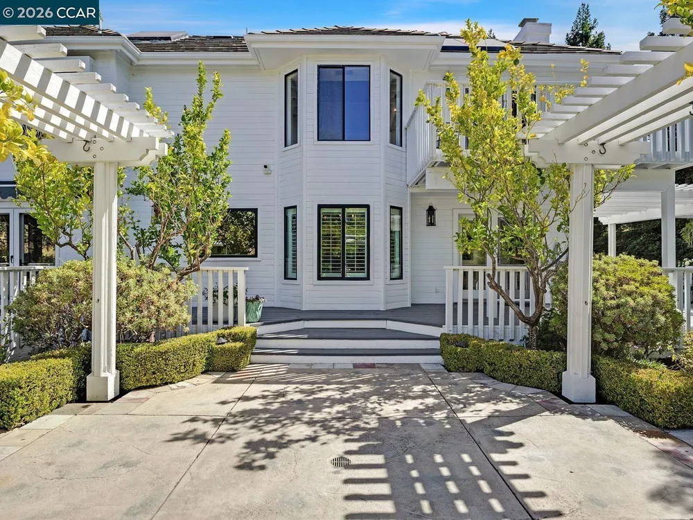 3911 Deer Trail Ln, Danville, CA 94506
