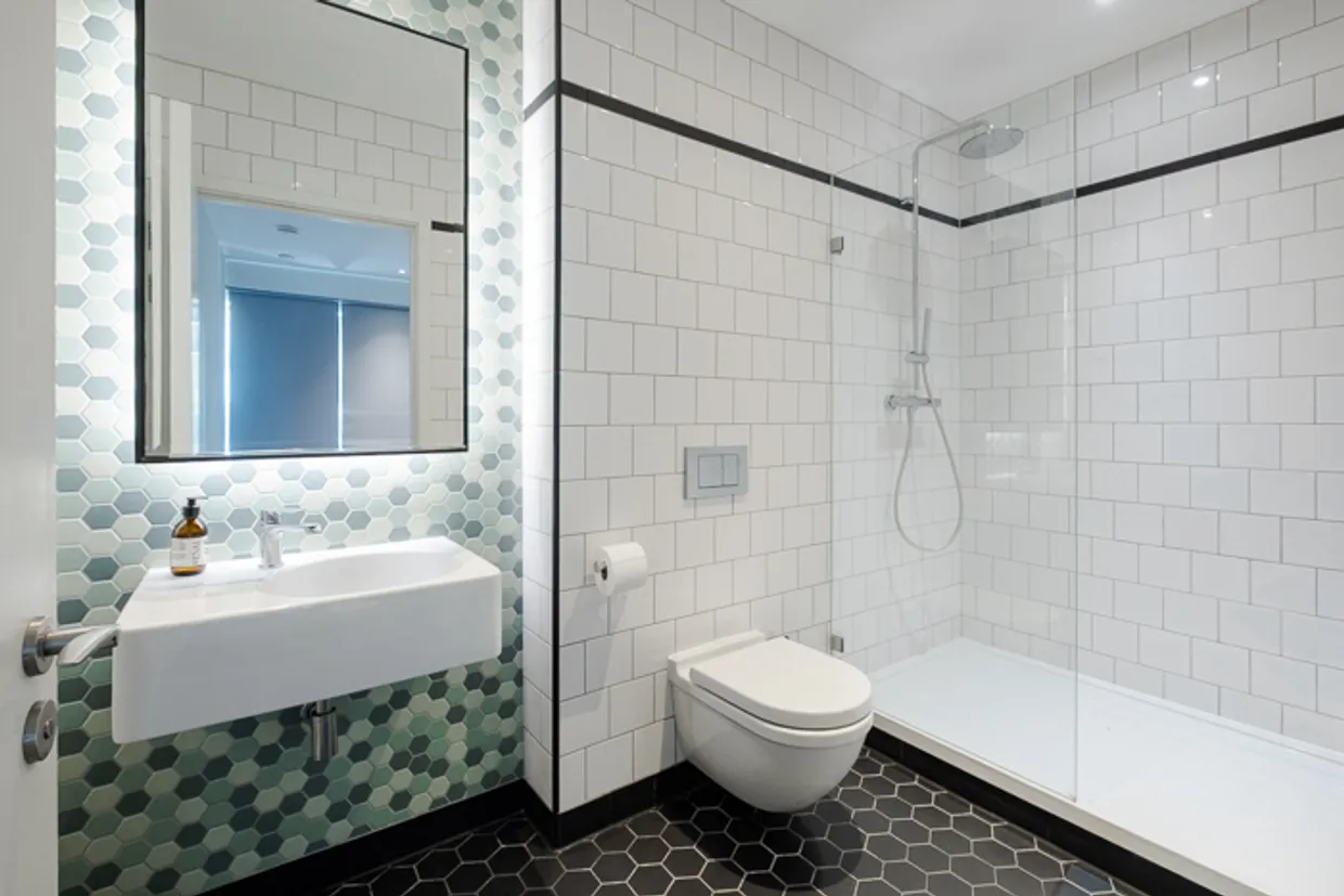 Botanic Square, London, E14 photo 10