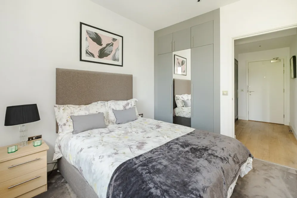 Botanic Square, London, E14 photo 12