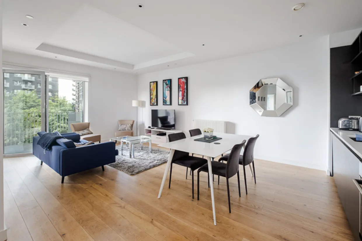 Botanic Square, London, E14 photo 18