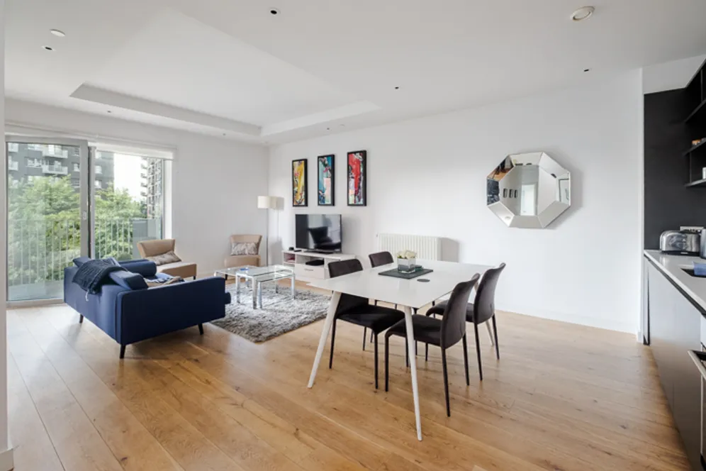 Botanic Square, London, E14 photo 18