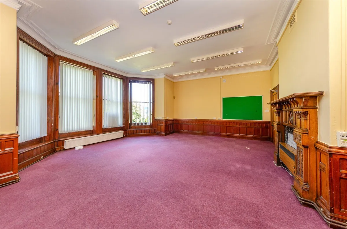 Bodlondeb, Bangor Road, Conwy, LL32