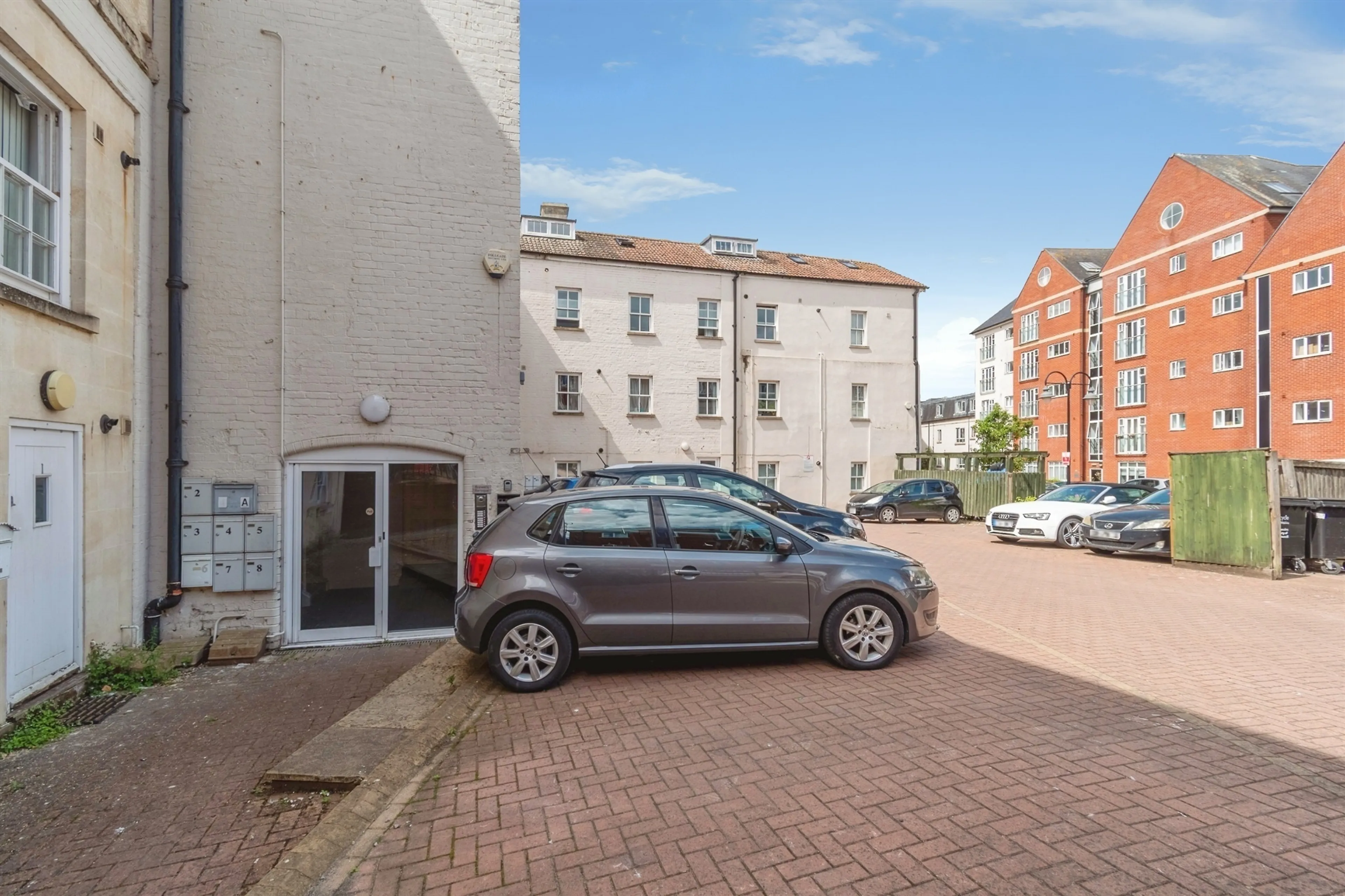 Property photo 8