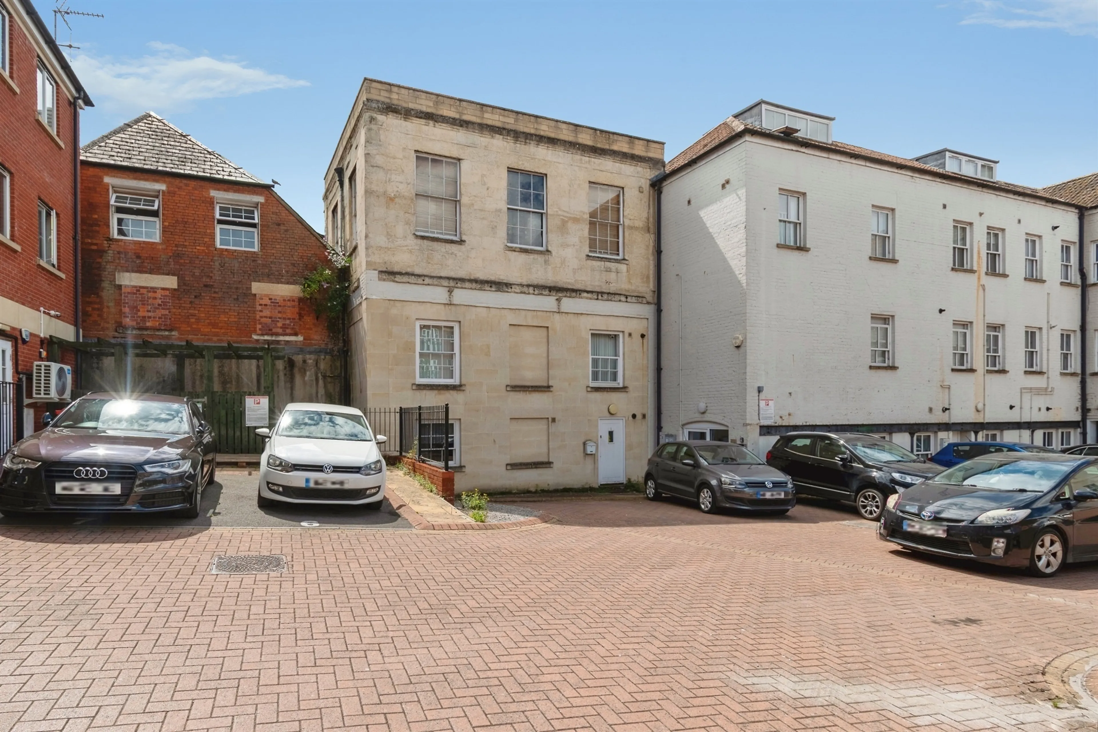 Property photo 11