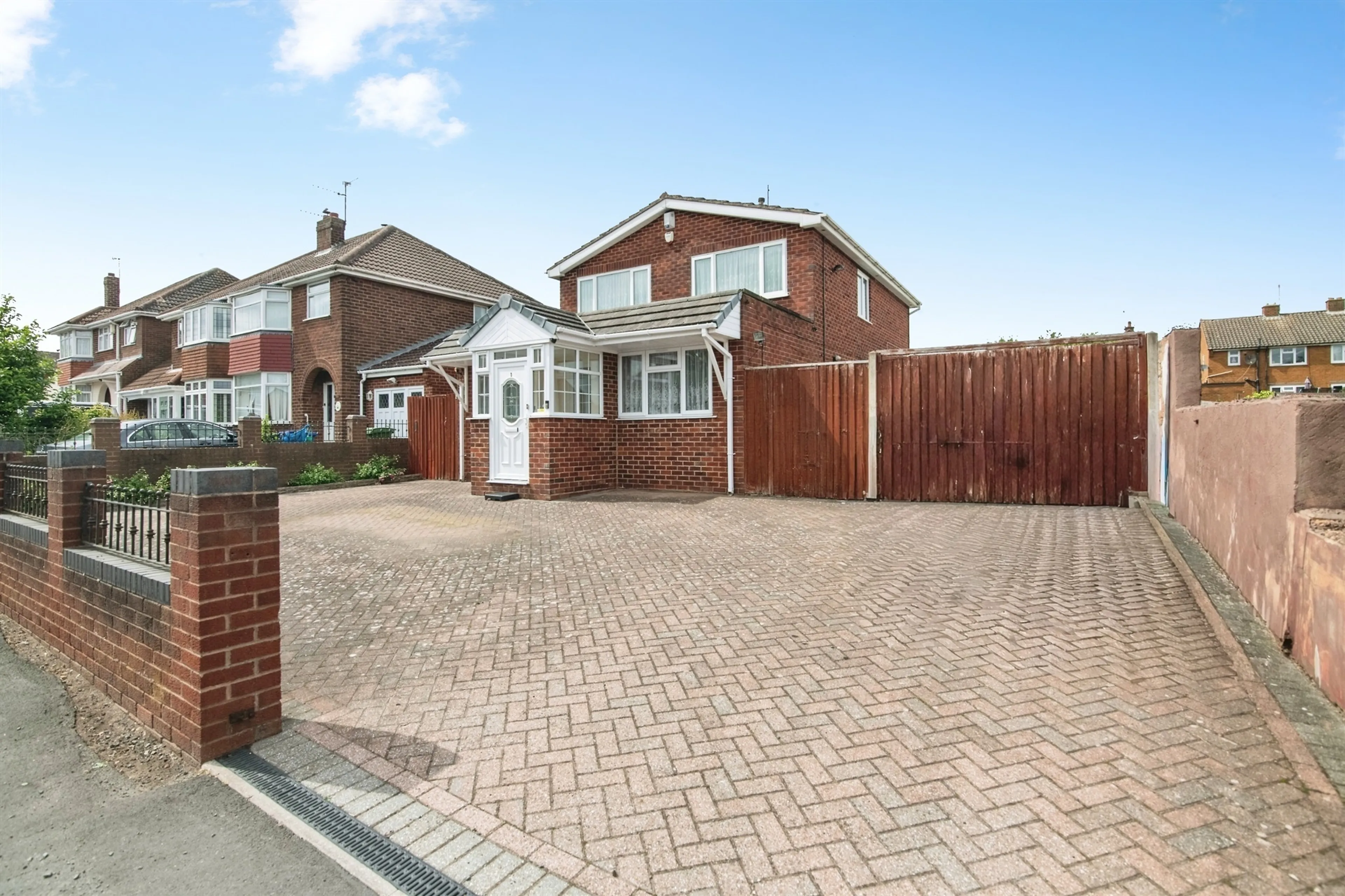 Property photo 0