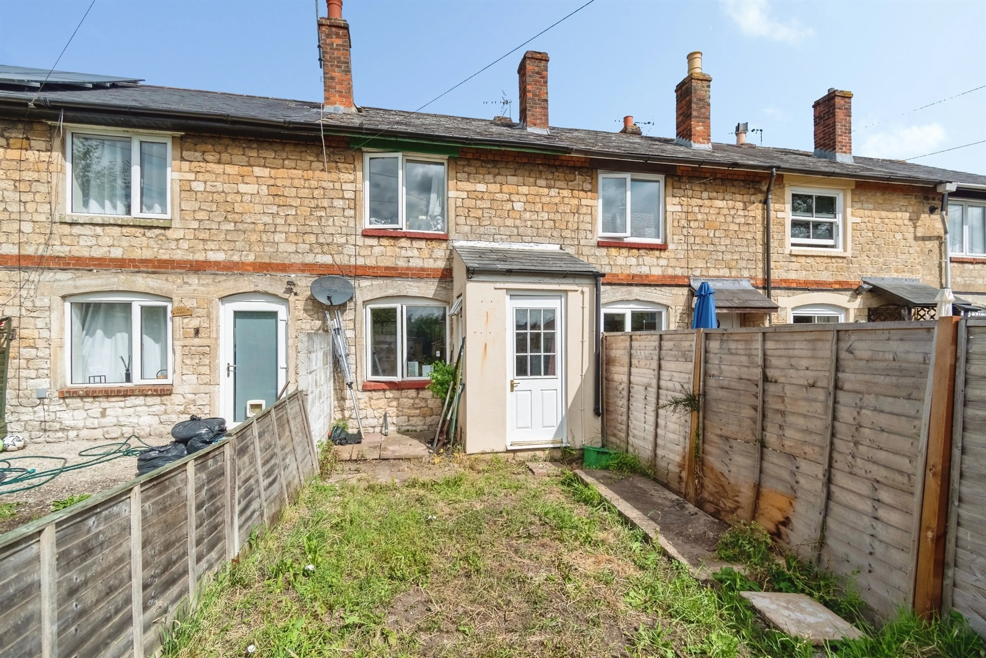 Property photo 0