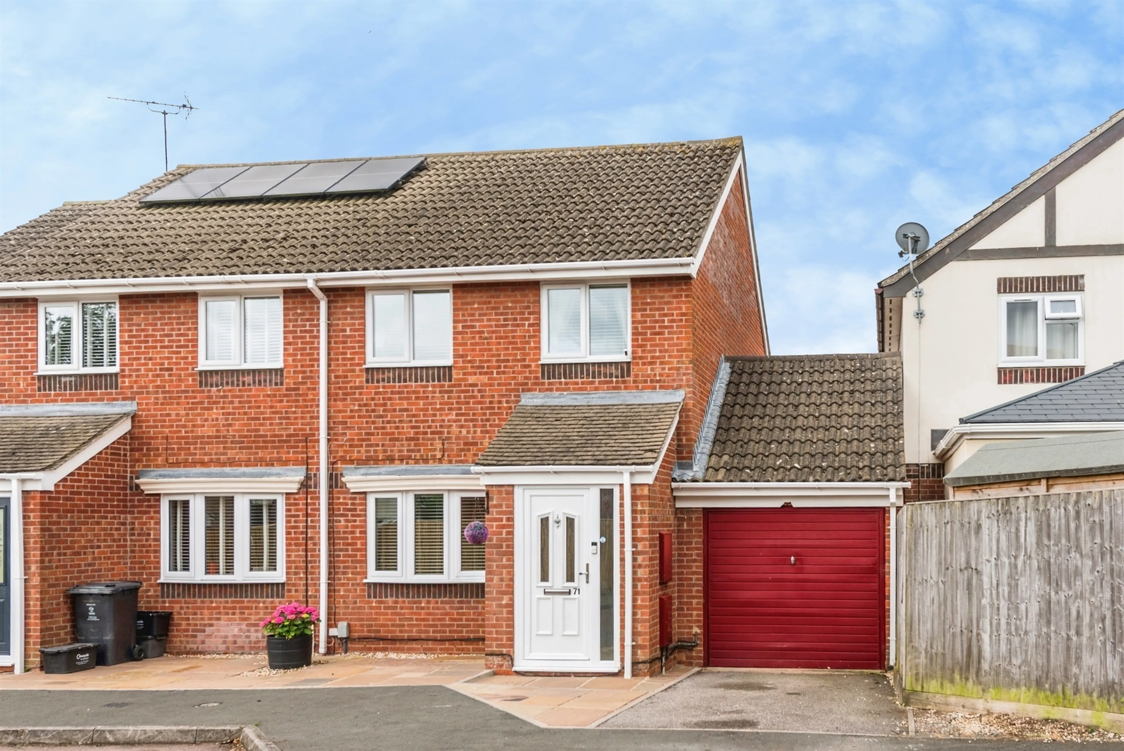 Property photo 0