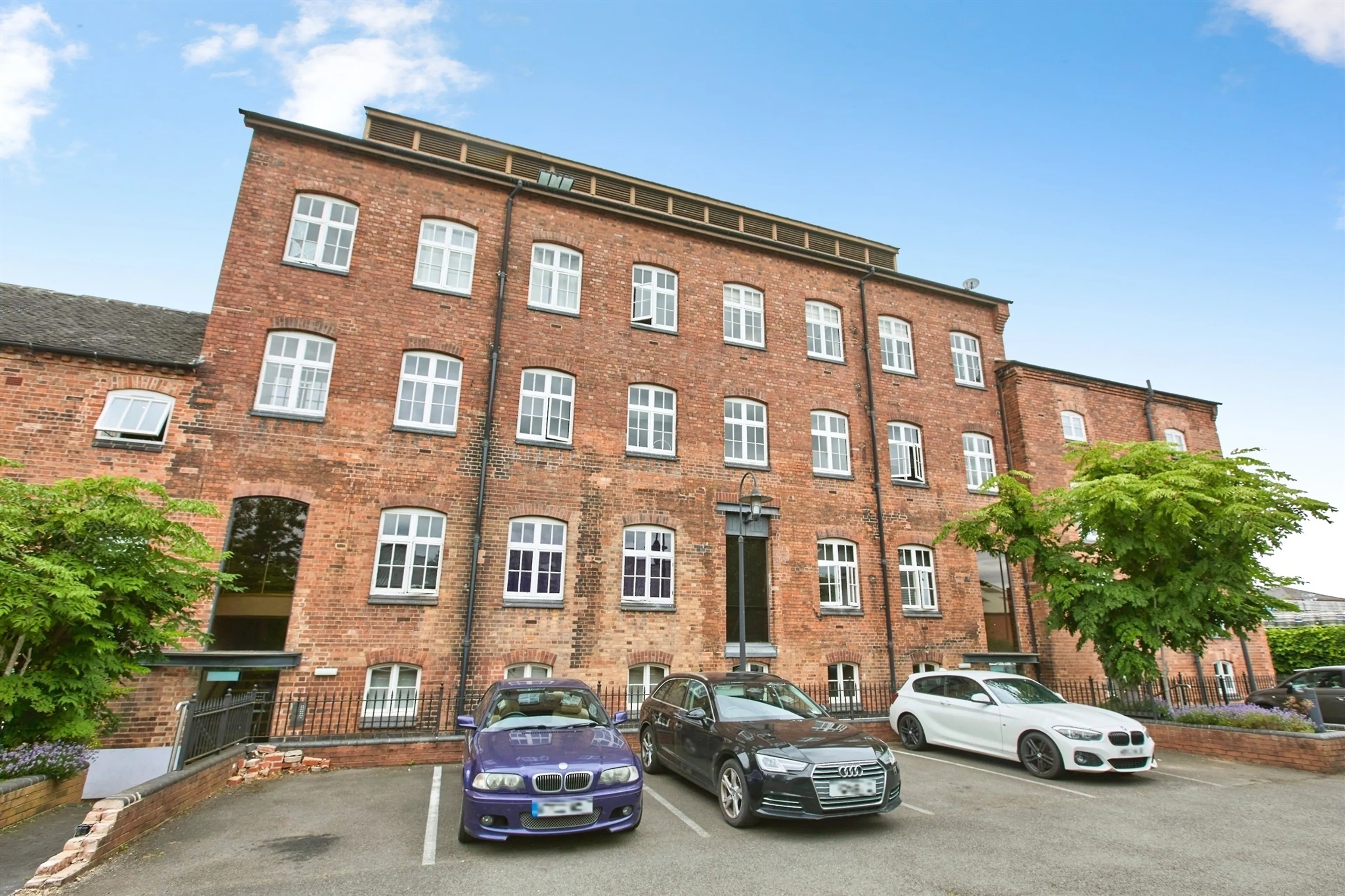 Property photo 0