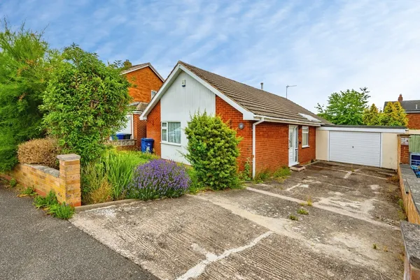 Lightwood Road, Yoxall, Burton-on-Tre...