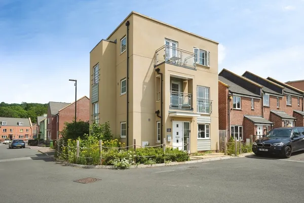 Fairford Road, CHELTENHAM, Gloucester...