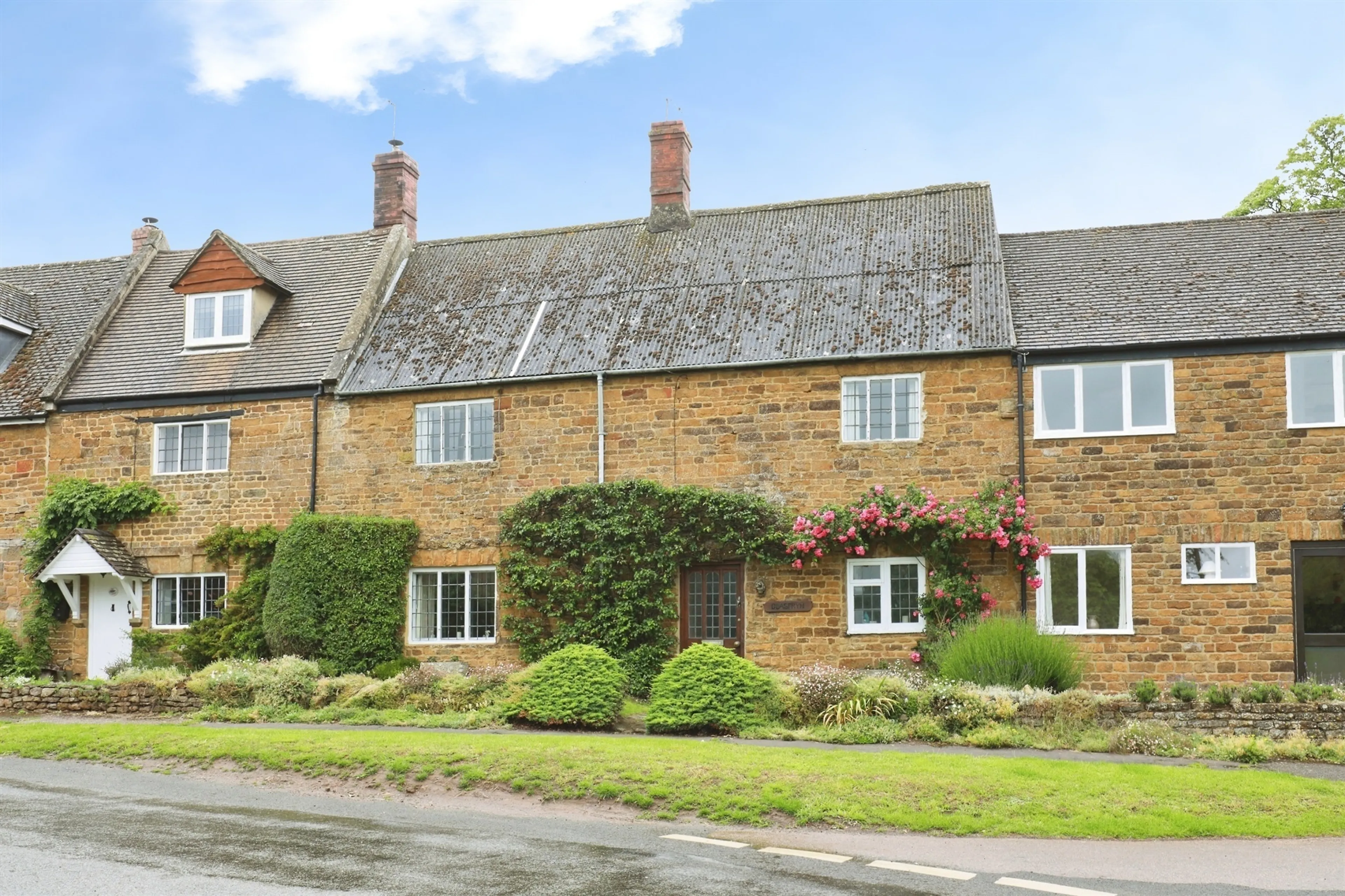 Property photo 0