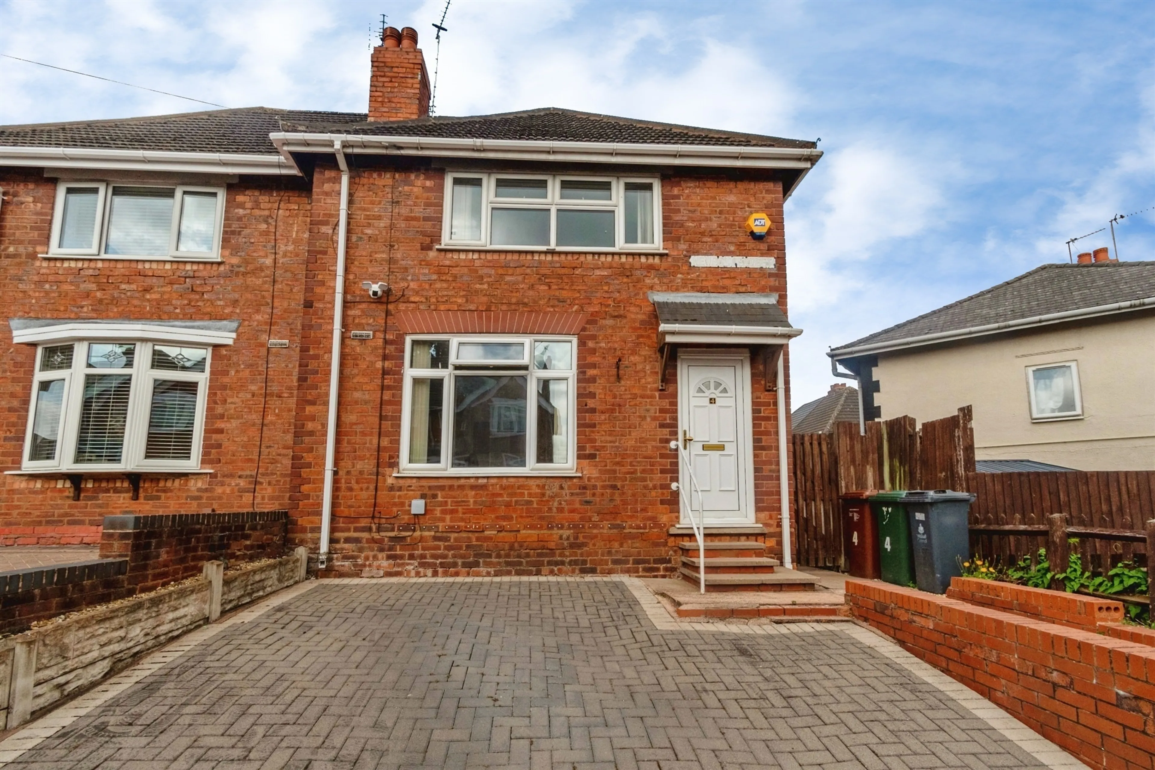 Property photo 0
