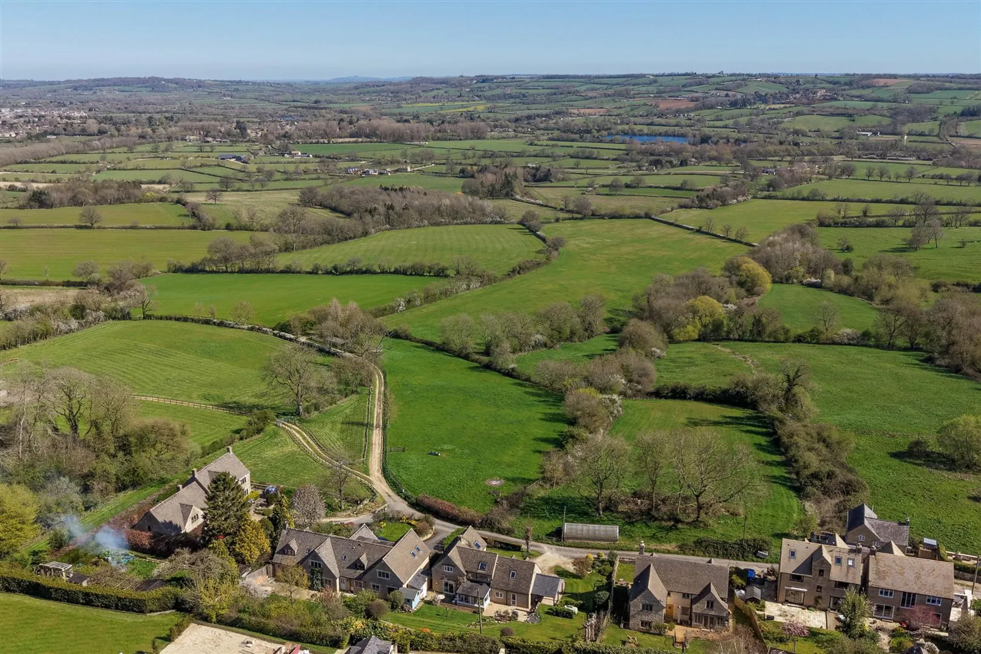 Property photo top 0