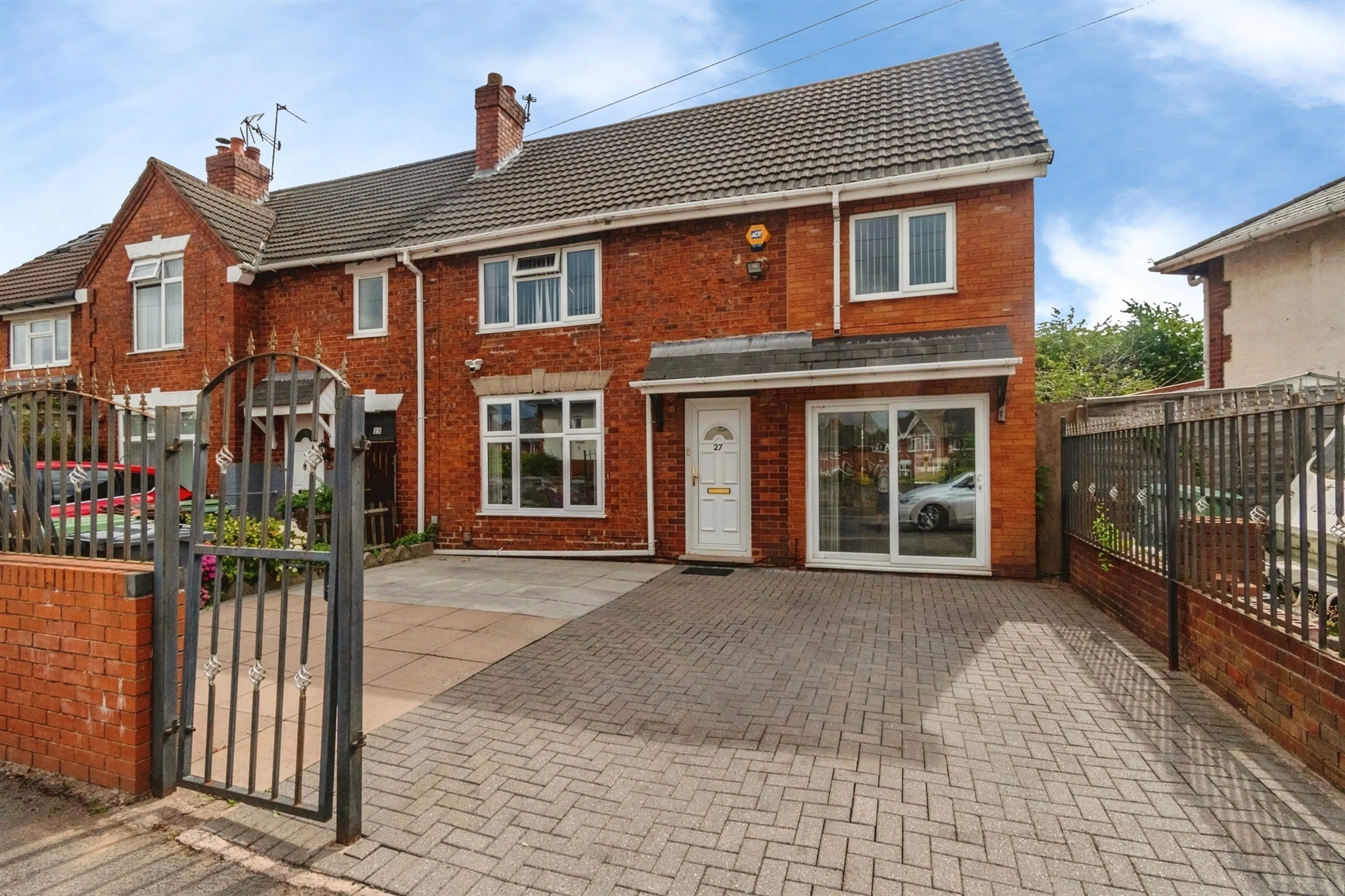 Property photo 0