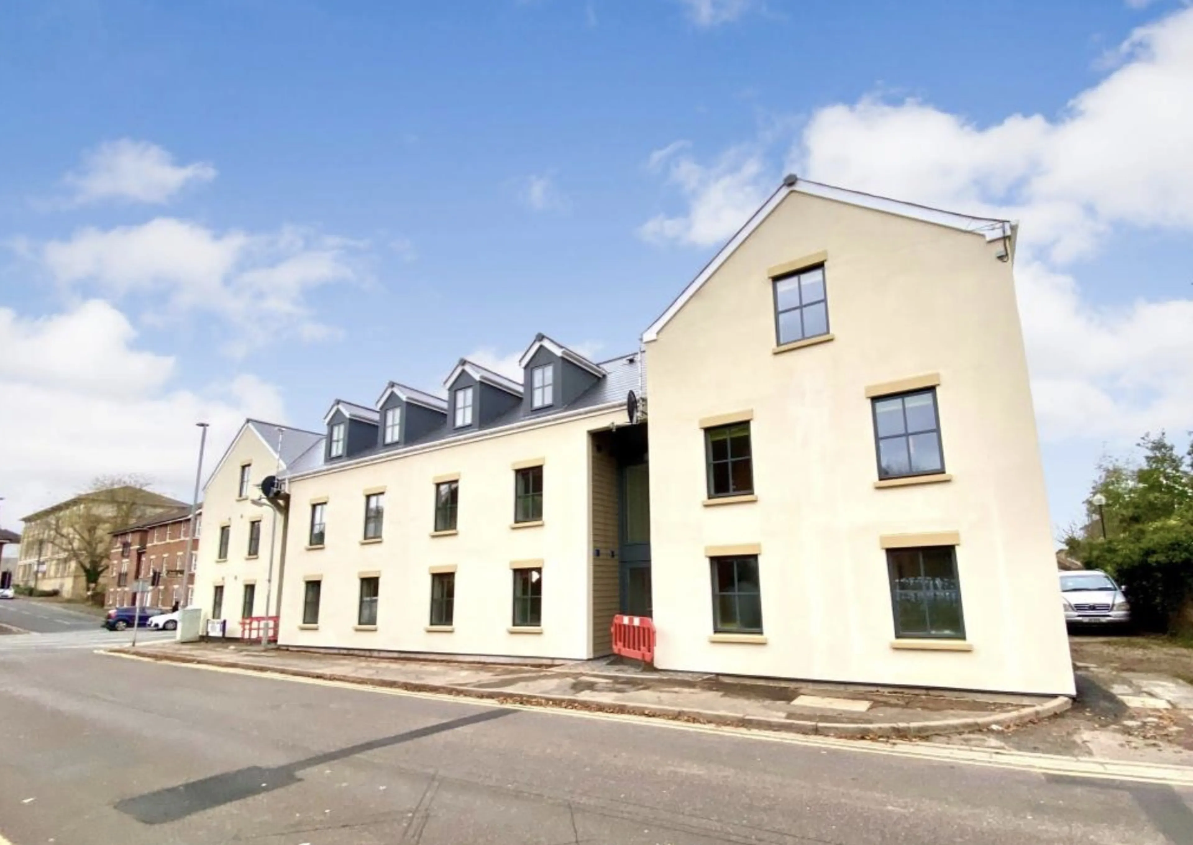 Property photo 0